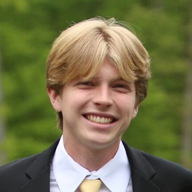 Bradley Elder headshot